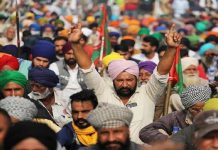 ਮੁੱਖ ਮੰਤਰੀ ਵੱਲੋਂ ਸਮਾਂ ਨਾ ਦਿੱਤੇ ਜਾਣ ਤੇ ਕਿਸਾਨ ਜਥੇਬੰਦੀਆਂ ਨੇ ਕੀਤਾ ਮੇਨ ਚੌਕ ਜਾਮ