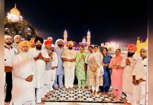 ਸੱਚਖੰਡ ਸ੍ਰੀ ਹਰਿਮੰਦਰ ਸਾਹਿਬ ਨਤਮਸਤਕ ਹੋਈ ਕਾਂਗਰਸ ਦੀ ਨਵੀਂ ਟੀਮ, ਟੇਕਿਆ ਮੱਥਾ