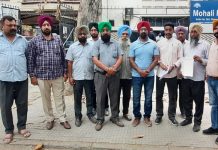 ਬੱਸ ਅਪਰੇਟਰਾਂ ਨੇ ਪ੍ਰਸ਼ਾਸਨ ’ਤੇ ਬੇਵਜਾ ਪ੍ਰੇਸ਼ਾਨ ਕਰਨ ਦਾ ਲਾਇਆ ਦੋਸ਼