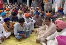 ਗੁਰਦਾਸਪੁਰ ‘ਚ ਕਾਂਗਰਸੀ ਮਹਿਲਾ ਸਰਪੰਚ ਦੇ ਘਰ ਪਹੁੰਚੇ ਨਵਜੋਤ ਸਿੱਧੂ , ਇਕ ਦਿਨ ਪਹਿਲਾਂ ਪਤੀ ਦਾ ਹੋਇਆ ਸੀ ਕਤਲ