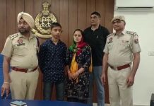 ਸਿੱਧੂ ਮੂਸੇਵਾਲਾ ਨੂੰ ਮਿਲਣ ਸਕੂਲ ਤੋਂ ਭੱਜ ਮਾਨਸਾ ਪਹੁੰਚਿਆ ਬੱਚਾ,ਪੁਲਿਸ ਨੇ 4 ਘੰਟਿਆਂ ‘ਚ ਕੀਤਾ ਪਰਿਵਾਰ ਹਵਾਲੇ