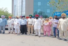 ਅੱਤਿਆਚਾਰ ਅਤੇ ਭ੍ਰਿਸ਼ਟਾਚਾਰ ਵਿਰੋਧੀ ਫਰੰਟ ਪੰਜਾਬ ਦੀ ਅਗਵਾਈ ‘ਚ ਲੋਕਾਂ ਨੇ ਨਗਰ ਨਿਗਮ ਮੋਹਾਲੀ ਦਫ਼ਤਰ ਦਾ ਕੀਤਾ ਘਿਰਾਉ