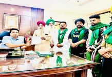 ਭਾਰਤੀ ਕਿਸਾਨ ਯੂਨੀਅਨ ਚੜੂਨੀ ਜ਼ਿਲਾ ਮੋਹਾਲੀ ਵੱਲੋਂ ਡਿਪਟੀ ਕਮਿਸ਼ਨਰ ਮੋਹਾਲੀ ਨਾਲ ਮੀਟਿੰਗ,ਸੌਂਪਿਆ ਮੰਗ ਪੱਤਰ