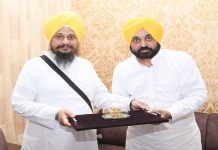 ਮੁੱਖ ਮੰਤਰੀ ਭਗਵੰਤ ਮਾਨ ਨੇ ਅਕਾਲ ਤਖ਼ਤ ਦੇ ਜਥੇਦਾਰ ਨਾਲ ਕੀਤੀ ਮੁਲਾਕਾਤ
