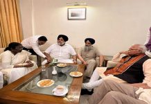 ਸੁਖਬੀਰ ਬਾਦਲ ਅਤੇ ਹਰਿਆਣਾ ਦੇ ਮੁੱਖ ਮੰਤਰੀ ਮਨੋਹਰ ਖੱਟਰ ਨੇ ਰਾਸ਼ਟਰਪਤੀ ਅਹੁਦੇ ਦੀ ਉਮੀਦਵਾਰ ਦਾਰੋਪਦੀ ਮੁਰਮੂ ਨਾਲ ਕੀਤੀ ਮੁਲਾਕਾਤ