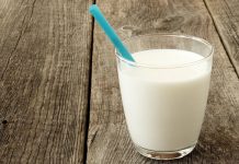 ਦੁੱਧ ‘ਚ ਇਸ ਚੀਜ਼ ਦਾ ਪਾਊਡਰ ਮਿਲਾ ਕੇ ਪੀਣ ਨਾਲ ਐਸੀਡਿਟੀ, ਬਲੱਡ ਸ਼ੂਗਰ ਸਣੇ ਇਨ੍ਹਾਂ ਬਿਮਾਰੀਆਂ ਤੋਂ ਮਿਲੇਗਾ ਛੁਟਕਾਰਾ