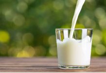 ਦੁੱਧ ਦੇ ਨਾਲ ਭੁੱਲ ਕੇ ਵੀ ਨਾ ਕਰੋ ਇਨ੍ਹਾਂ ਚੀਜ਼ਾਂ ਦਾ ਸੇਵਨ, ਹੋ ਸਕਦਾ ਹੈ ਖਤਰਨਾਕ