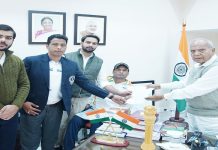 ਪੰਜਾਬ NSUI ਦੇ ਪ੍ਰਧਾਨ ਇਸ਼ਰਪ੍ਰੀਤ ਸਿੰਘ ਸਿੱਧੂ ਨੇ ਪੈਰਾਉਲੰਪਿਕ ਖਿਡਾਰੀਆਂ ਦੀਆਂ ਮੰਗਾਂ ਸੰਬੰਧੀ ਪੰਜਾਬ ਗਵਰਨਰ ਨਾਲ ਕੀਤੀ ਮੁਲਾਕਾਤ