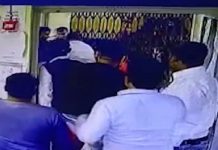 ਬੈਂਕ ਲੁੱਟਣ ਆਏ ਲੁਟੇਰਿਆਂ ਦੀ ਕਰਮਚਾਰੀਆਂ ਨੇ ਕੀਤੀ ਜ਼ਬਰਦਸਤ ਛਿੱਤਰ-ਪਰੇਡ