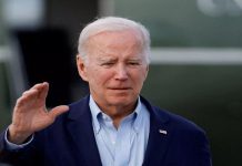 ਜਹਾਜ਼ ‘ਚ ਚੜ੍ਹਦੇ -ਚੜ੍ਹਦੇ ਅਚਾਨਕ ਡਿੱਗ ਗਏ ਅਮਰੀਕੀ ਰਾਸ਼ਟਰਪਤੀ ਬਾਇਡਨ, ਤੇ ਫਿਰ …