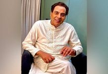 ਧਰਮਿੰਦਰ ਨੇ ਦੱਸਿਆ ਕਿੰਝ ਰੱਖਦੇ ਹਨ ਆਪਣੇ ਆਪ ਨੂੰ ਫਿੱਟ ,87 ਸਾਲ ਦੀ ਉਮਰ ‘ਚ ਦਿਖਾਇਆ ਤੈਰਾਕੀ ਹੁਨਰ