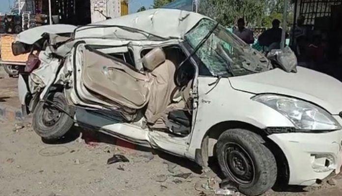 car collided with truck: 2 women including child died