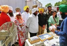 ਵਿਧਾਇਕ ਕੁਲਵੰਤ ਸਿੰਘ ਵੱਲੋਂ ਕਿਸਾਨਾਂ ਨੂੰ ਅਧੁਨਿਕ ਖੇਤੀ ਤਕਨੀਕਾਂ ਅਪਨਾਉਣ ਦੀ ਅਪੀਲ