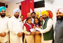 ਮੁੱਖ ਮੰਤਰੀ ਮਾਨ ਵੱਲੋਂ ਅੱਠਵੀਂ ਕਲਾਸ ’ਚੋਂ ਅੱਵਲ ਤਿੰਨ ਸਥਾਨ ਹਾਸਲ ਕਰਨ ਵਾਲੀਆਂ ਵਿਦਿਆਰਥਣਾਂ ਦਾ 51-51 ਹਜ਼ਾਰ ਦੀ ਰਾਸ਼ੀ ਨਾਲ ਸਨਮਾਨ