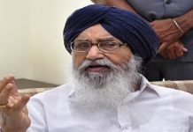 ਪੰਜਾਬ ਦੇ ਸਾਬਕਾ ਮੁੱਖ ਮੰਤਰੀ ਪ੍ਰਕਾਸ਼ ਸਿੰਘ ਬਾਦਲ ਮੋਹਾਲੀ ਦੇ ਨਿੱਜੀ ਹਸਪਤਾਲ ਦੇ ICU ‘ਚ ਦਾਖਲ