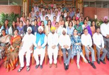 ਪੰਜਾਬ ਸਰਕਾਰ ਨੇ 12,710 ਅਧਿਆਪਕਾਂ ਨੂੰ ਰੈਗੂਲਰ ਕਰਨ ਦੇ ਮੁੱਦੇ ‘ਤੇ ਲੋਕਾਂ ਨੂੰ ਗੁੰਮਰਾਹ ਕਰਨ ਲਈ ਵਿਰੋਧੀ ਧਿਰ ਦੀ ਸਖ਼ਤ ਆਲੋਚਨਾ