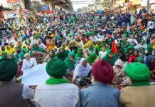 ਚੰਡੀਗੜ ‘ਚ ਸੰਯੁਕਤ ਕਿਸਾਨ ਮੋਰਚਾ ਦੀ ਹੋਈ ਮੀਟਿੰਗ, ਹੜ੍ਹਾਂ ਕਾਰਨ ਕਿਸਾਨਾਂ ਦੀਆਂ ਫਸਲਾਂ ਦੇ ਹੋਏ ਨੁਕਸਾਨ ਬਾਰੇ ਕੀਤੀ ਚਰਚਾ