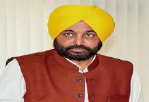 ਮੁੱਖ ਮੰਤਰੀ ਨੇ ਗੁਰਦੁਆਰਾ ਸ੍ਰੀ ਬਾਬਾ ਬਕਾਲਾ ਸਾਹਿਬ ਵਿਖੇ ਮੱਥਾ ਟੇਕਿਆ