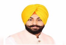 ਅਜ਼ਾਦੀ ਦਿਵਸ ਮੌਕੇ ਮੰਤਰੀ ਹਰਜੋਤ ਸਿੰਘ ਬੈਂਸ ਨੇ ਲੁਧਿਆਣਾ ਦੇ SCD ਕਾਲਜ ‘ਚ ਲਹਿਰਾਇਆ ਤਿਰੰਗਾ