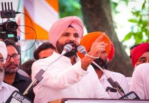 ਫਰੀਦਕੋਟ ਵਿੱਚ ਪੰਜਾਬ ਕਾਂਗਰਸ ਪਾਰਟੀ ਦੇ ਸੀਨੀਅਰ ਮੈਂਬਰਾਂ ਵੱਲੋਂ ਨਸ਼ਿਆਂ ਖਿਲਾਫ ਵਿਸ਼ਾਲ ਧਰਨਾ