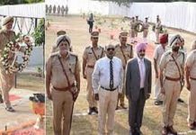 ਚੰਡੀਗੜ੍ਹ ਡੀਜੀਪੀ ਨੇ ਸ਼ਹੀਦ ਪੁਲਿਸ ਮੁਲਾਜ਼ਮਾਂ ਨੂੰ ਦਿੱਤੀ ਸ਼ਰਧਾਂਜਲੀ