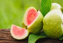 ਇਹਨਾਂ ਲੋਕਾਂ ਲਈ ਅਮਰੂਦ ਖਾਣਾ ਹੋ ਸਕਦ ਹੈ ਸਿਹਤ ਲਈ ਨੁਕਸਾਨਦਾਇਕ