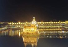 ਪੰਜਾਬ ‘ਚ ਧੂਮਧਾਮ ਨਾਲ ਮਨਾਇਆ ਗਿਆ ਦੀਵਾਲੀ ਦਾ ਤਿਉਹਾਰ; 1 ਲੱਖ ਦੇਸੀ ਘਿਓ ਦੇ ਦੀਵਿਆਂ ਨਾਲ ਜਗਮਗਾਇਆ ਸ੍ਰੀ ਹਰਿਮੰਦਰ ਸਾਹਿਬ