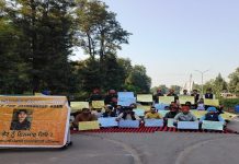 ਵਿਦਿਆਰਥਣ ਨੂੰ ਇਨਸਾਫ਼ ਦਿਵਾਉਣ ਲਈ ਪੰਜਾਬੀ ਯੂਨੀਵਰਸਿਟੀ ਪਟਿਆਲਾ ਦੇ ਮੁੱਖ ਗੇਟ ਉੱਤੇ ਪੱਕਾ ਮੋਰਚਾ