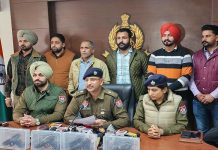 ਮੋਹਾਲੀ ਪੁਲਿਸ ਨੇ ਗੈਂਗ.ਸਟਰ ਜੱਗੂ ਭਗਵਾਨਪੂਰੀਆ ਦੇ ਗੁਰਗੇ ਨੂੰ 4 ਵਿਦੇਸ਼ੀ ਪਿ.ਸਤੌਲ, 42 ਜਿੰ.ਦਾ ਰੌਂ.ਦਾਂ ਤੇ ਫਾਰਚਿਊਨਰ ਕਾਰ ਸਮੇਤ ਕੀਤਾ ਗ੍ਰਿਫ.ਤਾਰ