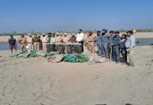 ਫ਼ਿਰੋਜ਼ਪੁਰ ‘ਚ ਭਾਰਤ-ਪਾਕਿ ਸਰਹੱਦ ‘ਤੇ ਰੇਡ, 32 ਹਜ਼ਾਰ ਲੀਟਰ ਲਾਹਣ-ਸ਼ਰਾਬ ਬਰਾਮਦ