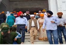 ਬਾਲ ਮੁਕੰਦ ਸ਼ਰਮਾ ਪਹੁੰਚੇ ਸ਼੍ਰੀ ਹਰਿਮੰਦਰ ਸਾਹਿਬ, ਟੇਕਿਆ ਮੱਥਾ