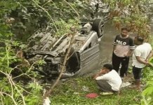 ਪਠਾਨਕੋਟ ‘ਚ ਬੇਕਾਬੂ ਕਾਰ ਡਿੱਗੀ ਨਹਿਰ ‘ਚ, 2 ਦੋਸਤਾਂ ਦੀ ਮੌਤ, 4 ਜ਼ਖਮੀ