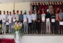 ਚੋਣਾਂ ‘ਚ ਵਧੀਆ ਸੇਵਾਵਾਂ ਨਿਭਾਉਣ ਵਾਲੇ ਅਧਿਕਾਰੀਆਂ ਤੇ ਕਰਮਚਾਰੀਆਂ ਦਾ ਦੀਨਾਨਗਰ ਵਿਖੇ ਕੀਤਾ ਗਿਆ ਵਿਸ਼ੇਸ਼ ਸਨਮਾਨ