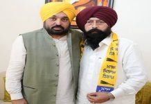 ਜਲੰਧਰ ‘ਚ ਭਾਜਪਾ ਨੂੰ ਵੱਡਾ ਝਟਕਾ! ਕਮਲਜੀਤ ਸਿੰਘ ਭਾਟੀਆ ਨੇ ਫੜਿਆ ‘ਆਪ’ ਦਾ ਪੱਲਾ