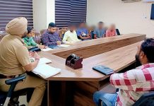 SSP ਨੇ ਨਸ਼ਾ ਛੱਡਣ ਵਾਲੇ ਨੌਜਵਾਨਾਂ ਦਾ ਦਫਤਰ ਬੁਲਾ ਕੀਤਾ ਸਨਮਾਨ, ਕਿਹਾ ਆਪਣੇ ਸਾਥੀਆਂ ਨੂੰ ਵੀ ਕਰੋ ਜਾਗਰੂਕ