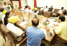 ਮੁੱਖ ਮੰਤਰੀ ਦੀ ਅਗਵਾਈ ਹੇਠ ਕੈਬਨਿਟ ਵੱਲੋਂ ਪੰਜਾਬ ਲਈ ਨਵੀਂ ਖੇਤੀਬਾੜੀ ਨੀਤੀ ਤਿਆਰ ਕਰਨ ਨੂੰ ਮਨਜ਼ੂਰੀਮੁੱਖ ਮੰਤਰੀ ਦੀ ਅਗਵਾਈ ਹੇਠ ਕੈਬਨਿਟ ਵੱਲੋਂ ਪੰਜਾਬ ਲਈ ਨਵੀਂ ਖੇਤੀਬਾੜੀ ਨੀਤੀ ਤਿਆਰ ਕਰਨ ਨੂੰ ਮਨਜ਼ੂਰੀਮੁੱਖ ਮੰਤਰੀ ਦੀ ਅਗਵਾਈ ਹੇਠ ਕੈਬਨਿਟ ਵੱਲੋਂ ਪੰਜਾਬ ਲਈ ਨਵੀਂ ਖੇਤੀਬਾੜੀ ਨੀਤੀ ਤਿਆਰ ਕਰਨ ਨੂੰ ਮਨਜ਼ੂਰੀ