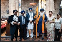 ਸਟੈਫੋਰਡਸ਼ਾਇਰ ਦੇ ਪਹਿਲੇ ਸਿੱਖ ਹਾਈ ਸ਼ੈਰਿਫ ਨੇ ਰਚਿਆ ਇਤਿਹਾਸ: ਚਰਚ ਵਿੱਚ ਗੂੰਜੇ ਗੁਰਬਾਣੀ ਦੇ ਸ਼ਬਦ, ਮਿਲਵਰਤਣ ਦੀ ਪੇਸ਼ ਕੀਤੀ ਮਿਸਾਲ