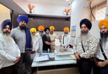 ਗੁਰੂ ਗ੍ਰੰਥ ਸਾਹਿਬ ਦੇ ਪਾਵਨ ਸਰੂਪ ਕੰਟੇਨਰਾਂ ਰਾਹੀਂ ਵਿਦੇਸ਼ ਭੇਜੇ, ‘ਆਵਾਜ਼-ਏ-ਕੌਮ’ ਨੇ ਮਾਮਲੇ ‘ਚ ਕੀਤੀ ਜਾਂਚ ਦੀ ਮੰਗ