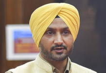 Harbhajan Singh ਮੁੜ ਘਿਰੇ: ਰਾਜਸਥਾਨ ਦੀ ਵੀਡੀਓ ਮਗਰੋਂ ਹੁਣ ਸਕੂਲ ਦੀ ਪੁਰਾਣੀ ਵੀਡੀਓ ਸਾਂਝੀ ਕਰਨ ’ਤੇ ਵਿਵਾਦ
