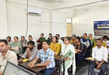 ਭਗਵੰਤ ਮਾਨ ਸਰਕਾਰ 12 ਜ਼ਿਲ੍ਹਿਆਂ ਵਿੱਚ 21,850 ਅਧਿਆਪਕਾਂ ਨੂੰ ਨਸ਼ਿਆਂ ਖ਼ਿਲਾਫ਼ ਲੜਾਈ ਅਤੇ ਵਿਦਿਆਰਥੀਆਂ ਦੀ ਮਾਨਸਿਕ ਸਿਹਤ ਨੂੰ ਉਤਸ਼ਾਹਿਤ ਕਰਨ ਲਈ ਦੇਵੇਗੀ ਸਿਖਲਾਈ
