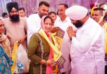 ਕਾਂਗਰਸੀ ਸਰਪੰਚ ਸਮੇਤ ਦਰਜਨਾਂ ਪਰਿਵਾਰ ਆਮ ਆਦਮੀ ਪਾਰਟੀ ਵਿੱਚ ਹੋਏ ਸ਼ਾਮਲ
