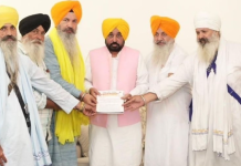 ਚੰਡੀਗੜ੍ਹ ‘ਚ ‘ਧਰਮ ਯੁੱਧ ਮੋਰਚੇ’ ਦੇ ਆਗੂਆਂ ਦੀ CM ਨਾਲ ਮੀਟਿੰਗ, ਪੰਥਕ ਮਸਲਿਆਂ ‘ਤੇ ਹੋਈ ਚਰਚਾ